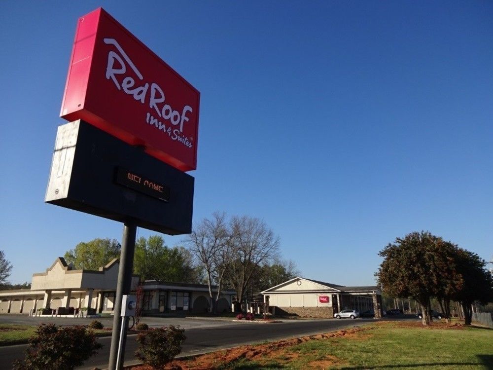 Red Roof Inn & Suites Greenwood, Sc Exterior foto